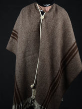 Load image into Gallery viewer, El Solitario Traditional Poncho White Stripe
