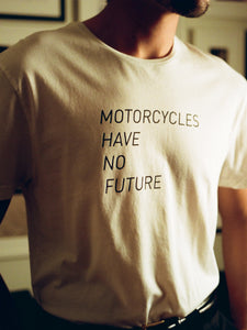 El Solitario No Future White T-Shirt. Model
