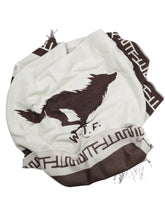 Load image into Gallery viewer, El Solitario Outlaw Blanket Ivory &amp; Chocolate. Logo
